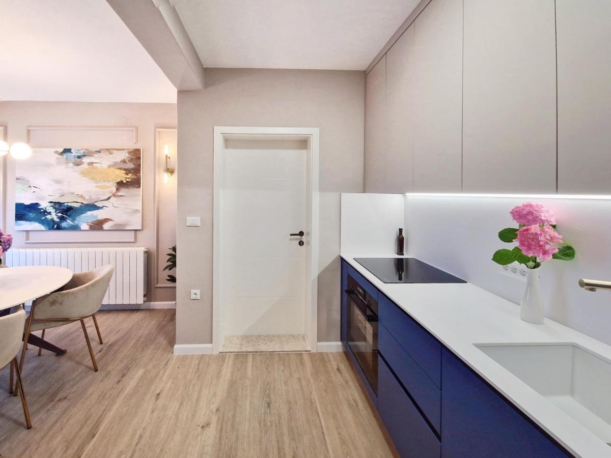 Apartments Jasna Rovinj Bagian luar foto